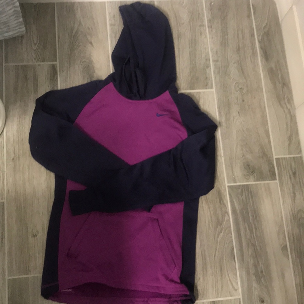 Purple Nike sweat shirt